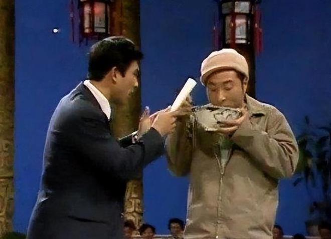 好资本71岁的陈佩斯终于扬眉吐气!新葡京娱乐和央视硬刚宁可退圈也不讨(图2) 好资本71岁的陈佩斯终于扬眉吐气!新葡京娱乐和央视硬刚宁可退圈也不讨(图2)